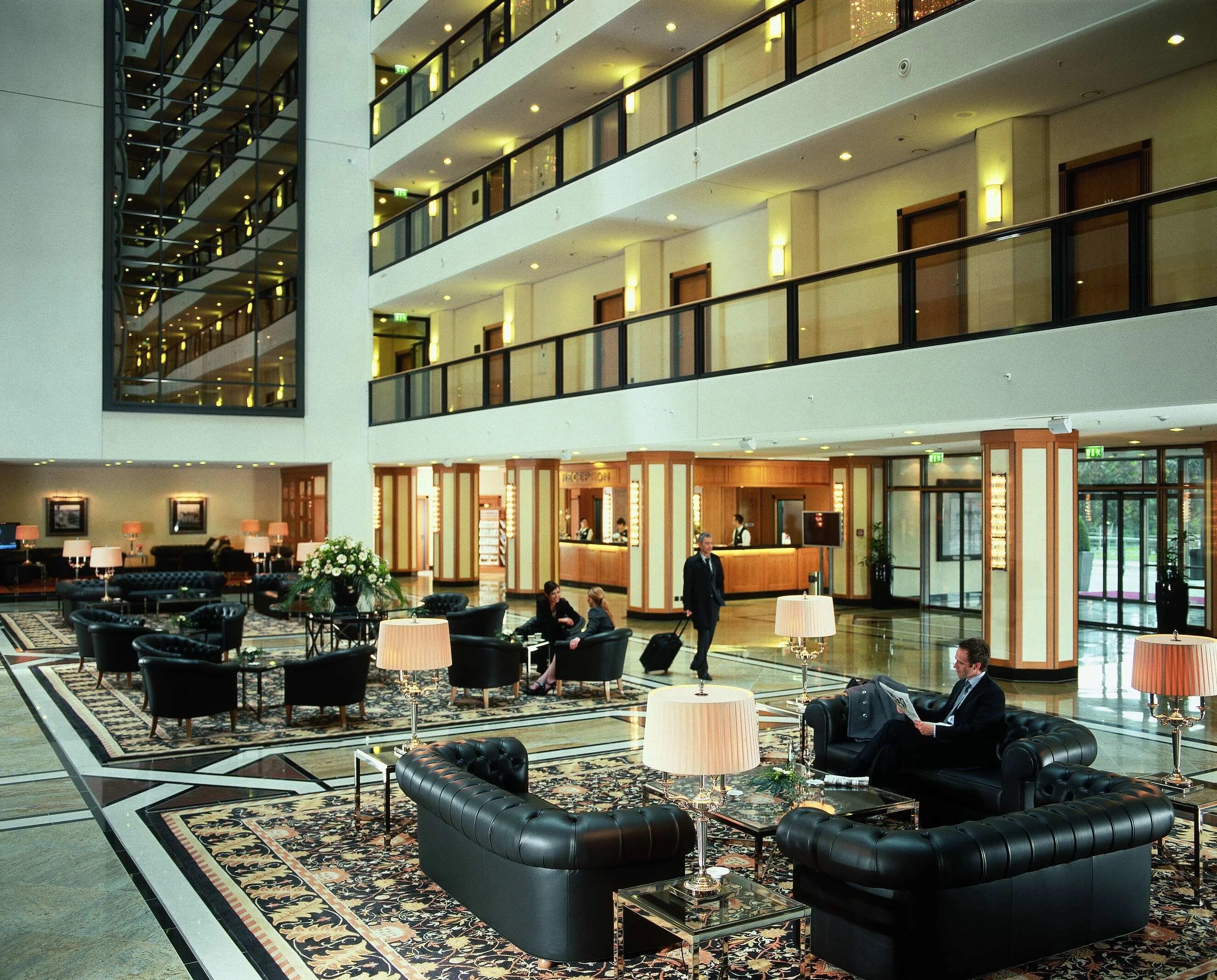 Армас сарай редженси резорт. Maritim hotel. Фото бассейнов дюссельдорфа. Отель в кельне. Maritim hotel.
