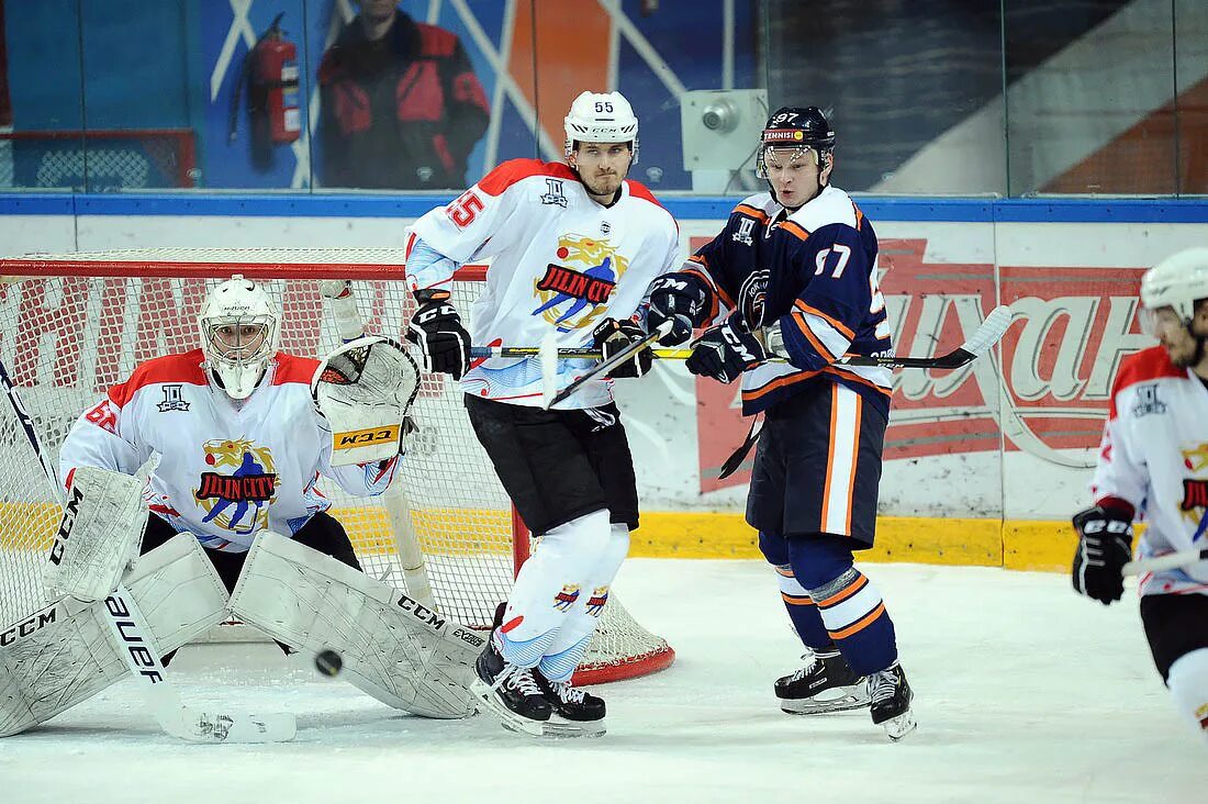 вхл южный урал. лада урал. южный урал хоккеисты. хк южный урал. южный урал вхл.