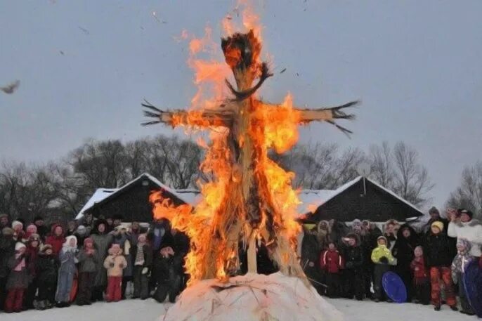 "весёлая масленица". Сжигание масленицы. Орск сжигание чучела. Баба на масленицу. Масленица белгород 2022.