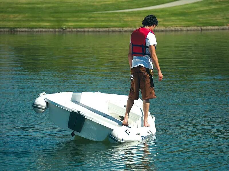 Деревянная лодка плоскодонка рыбацкая. Scotty каяк. Лодка dinghy. Плоскодонка каяк. Стеклопластиковая лодка navigator 390 плоскодонки.