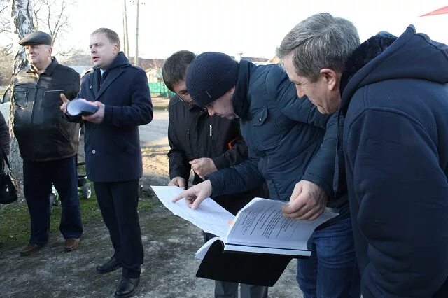 Администрация зерноградского района ростовской области. Зерноградское городское поселение. Администрация Зерноградского района. Мэр Зернограда. Администрация города Зернограда.