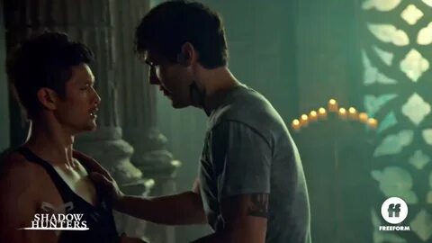 Alec magnus