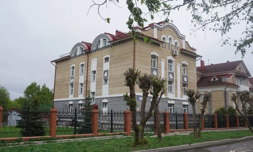 Сниму дом в кирово. Володарского 100 киров. самый дорогой дом в городе кирове. самые дорогие дома киров. коттедж в кирове самый дорогой.