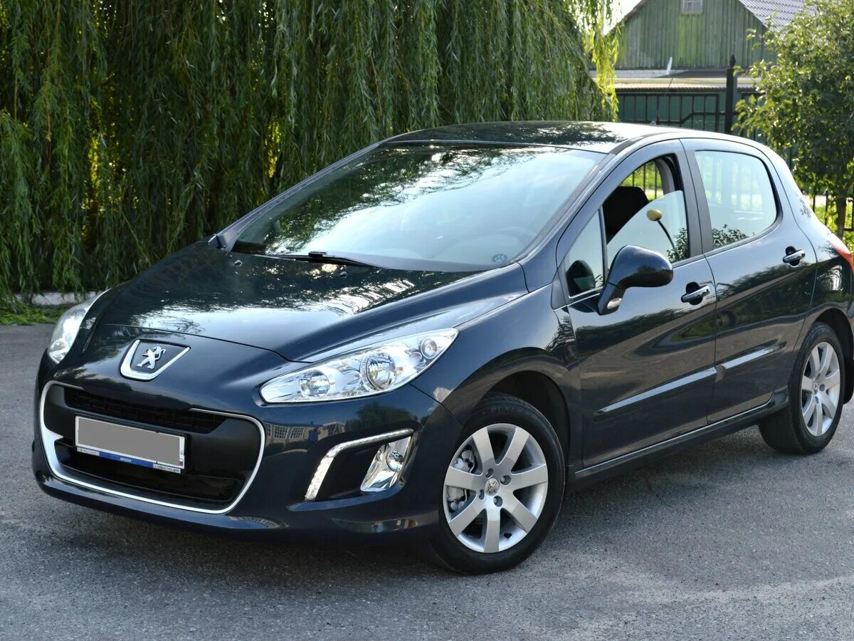 Peugeot 308 t7. Пежо 12 год. Пежо 308 sport. Peugeot 408 серебристый. Пежо 308 хэтчбек.
