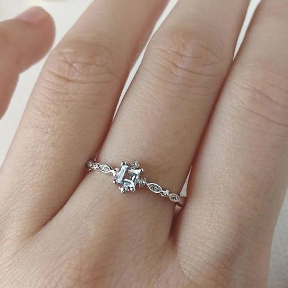 Кольцо серебряное проба 435а. Тонкое золотое кольцо. 4 мм. Красивые кольца. Серебряное кольцо витое.