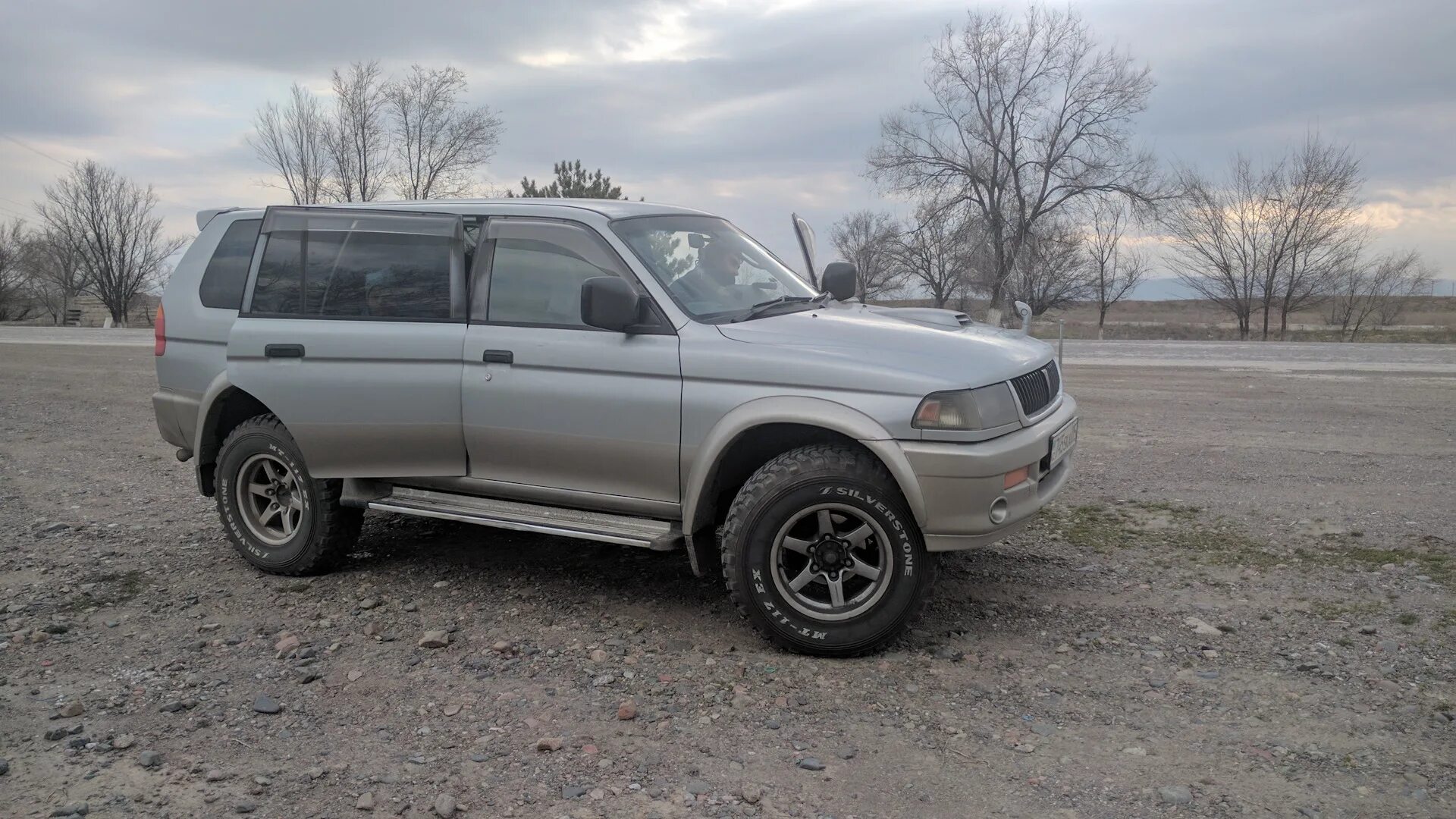 Паджеро 2.8 дизель купить. 275 70 R16 Митсубиши Паджеро 2. Pajero 2 275/70 r16. Mitsubishi Challenger 2011. Митсубиси Паджеро 275/70/16.