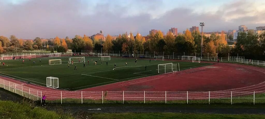 Стадион юность петрозаводск. Юность Петрозаводск. Стадион Юность ПТЗ. Стадион Петрозаводск. Спортивный комплекс Юность Петрозаводск.