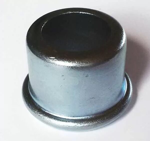 Бронзовая втулка кпп ваз 2108. Корпус сальника штока кпп 2108. Втулка штока кпп 2109. Втулка штока выбора. Корпус сальника штока выбора передач 2108.