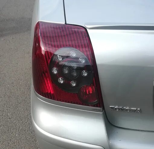Как разобрать задний фонарь тойота свет габаритов задних фар Toyota Mark X (GRX120), 2,5 л, 2005 года другое DRIV