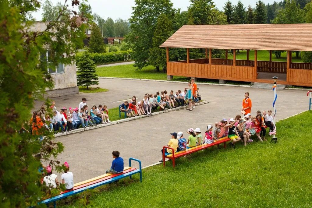 Лагерь реутов. Заря лагерь подмосковье. детский лагерь заря московская область. лагерь заря солнечногорский район. дцо заря дмитровский район.