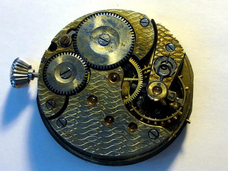 Walnut veneered Vienna Regulator clock by Lenzkirch, circa 1882 Antika saatler, 