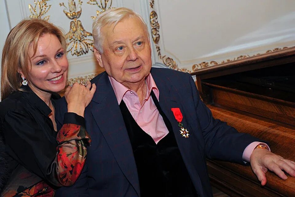 Разница в возрасте табакова. Разница в возрасте табакова