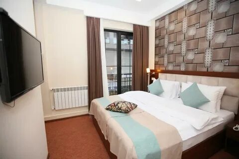 Au room