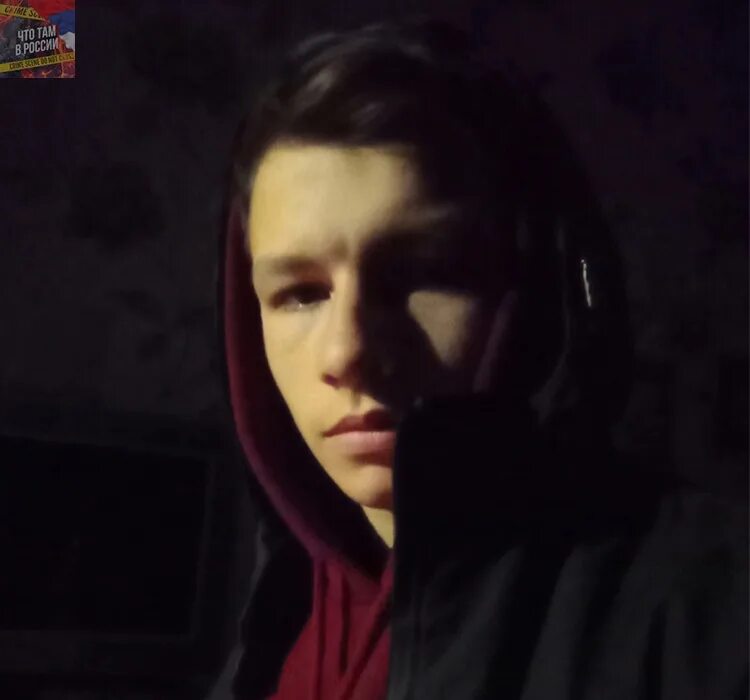 Пацаны восемнадцатилетнюю девочку