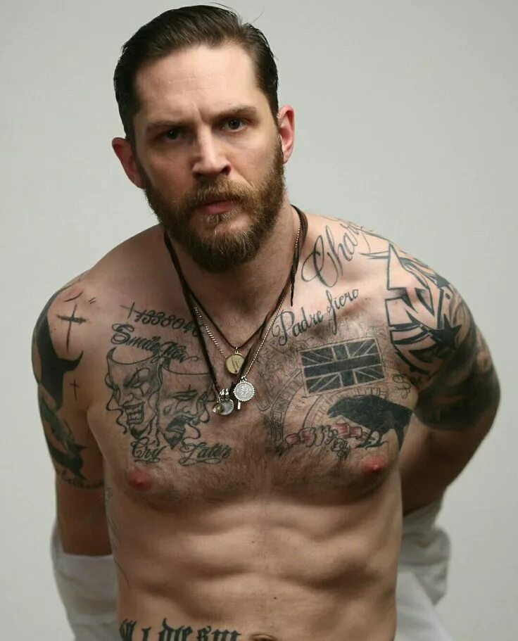 Tom Hardy. Татуировки Тома Харди. Том Харди тату. Tom Hardy 2012. Голос тома харди