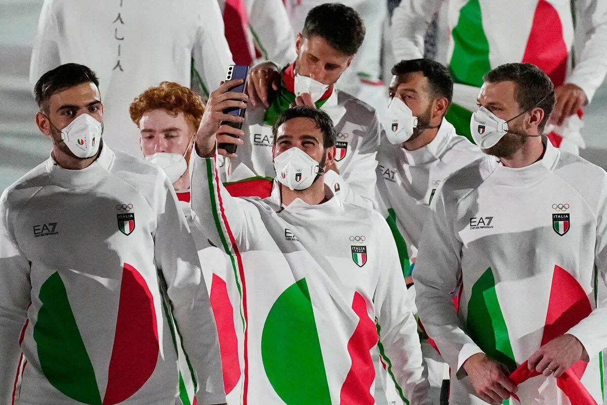 Италия принимала участие во всех олимпийских играх. Форма сборной Италии на Олимпиаде 2022 Токио. Олимпийская форма сборной Италии 2021. Сборная Италии на Олимпиаде 2022. Форма сборной Италии на Олимпиаде 2022.