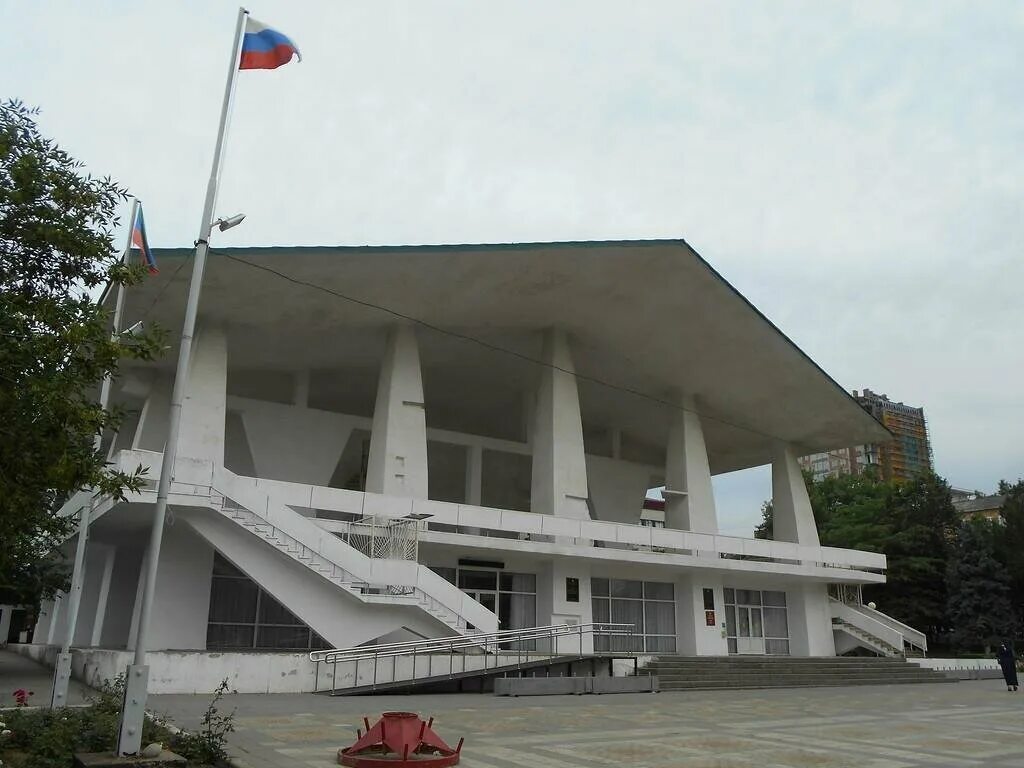 г. аварский театр имени гамзата цадасы. музыкально драматический театр имени гамзата цадасы. музыкально драматический театр имени гамзата цадасы. гамзата цадасы.