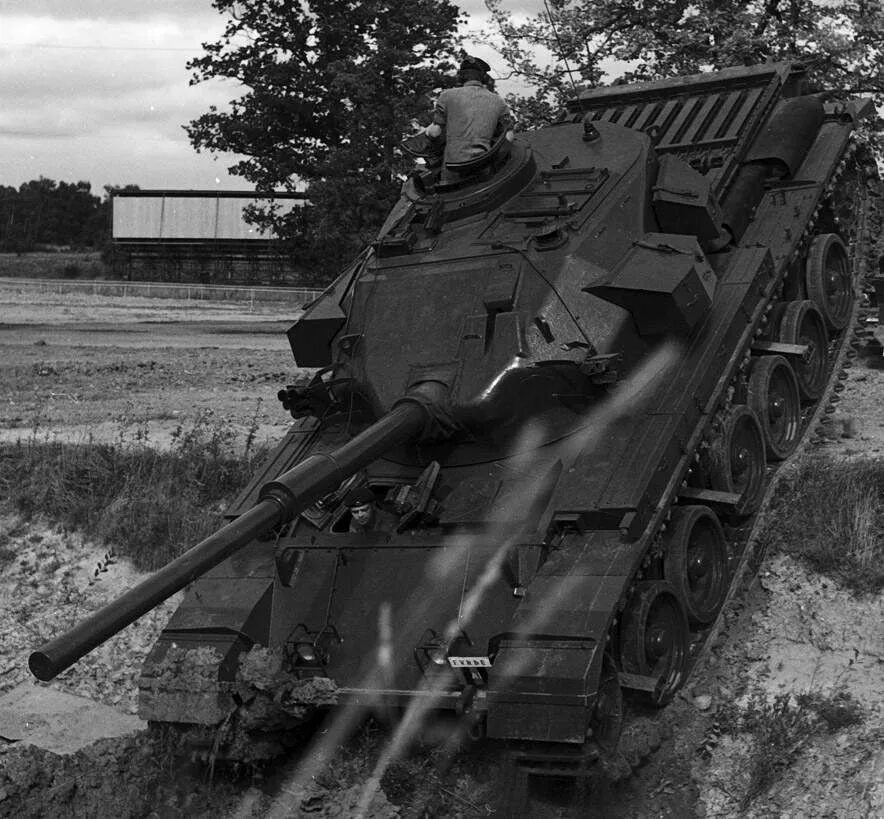 Caernarvon ax вот. Карнарвон танк в wot. Танк caernarvon в world of tanks. Action x танк. Карнарвон танк вот.