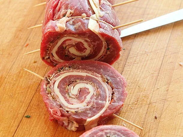 Паркета из свинины рецепт с фото Stuffed Pork Belly Dinner Recipes GoodtoKnow Recipe Pork, Pork belly, Pork belly