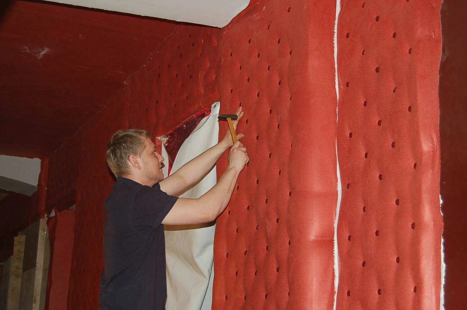 Обтянуть стены. Мягкая обшивка стен. Стены обтянутые тканью. Материалы для отделки стен. Мягкие стеновые панели монтаж.