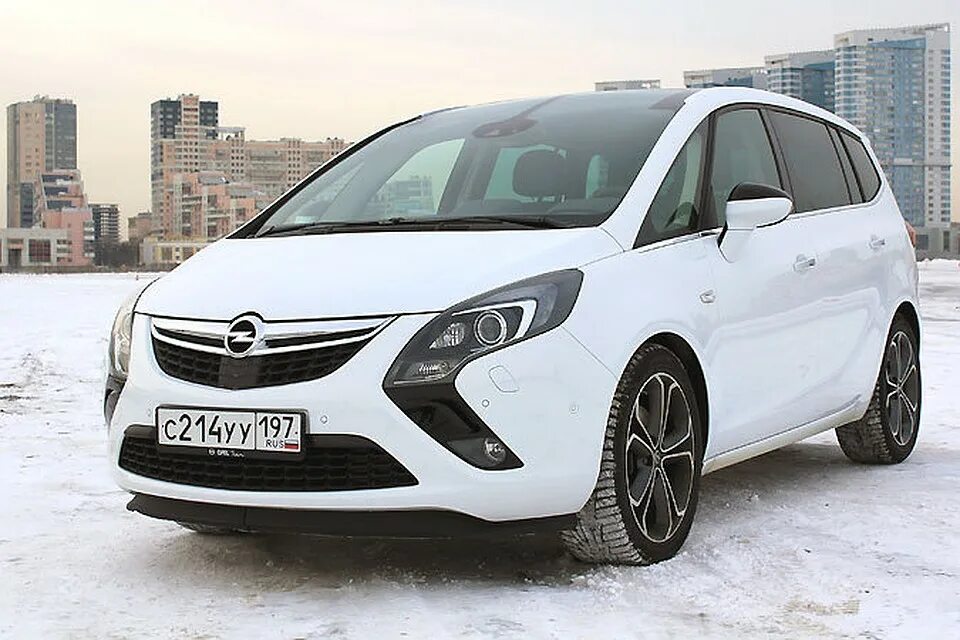 Opel zafira h. Opel Zafira. Опель Зафира 2013. Опель Зафира Турер. Опель Зафира 2015.