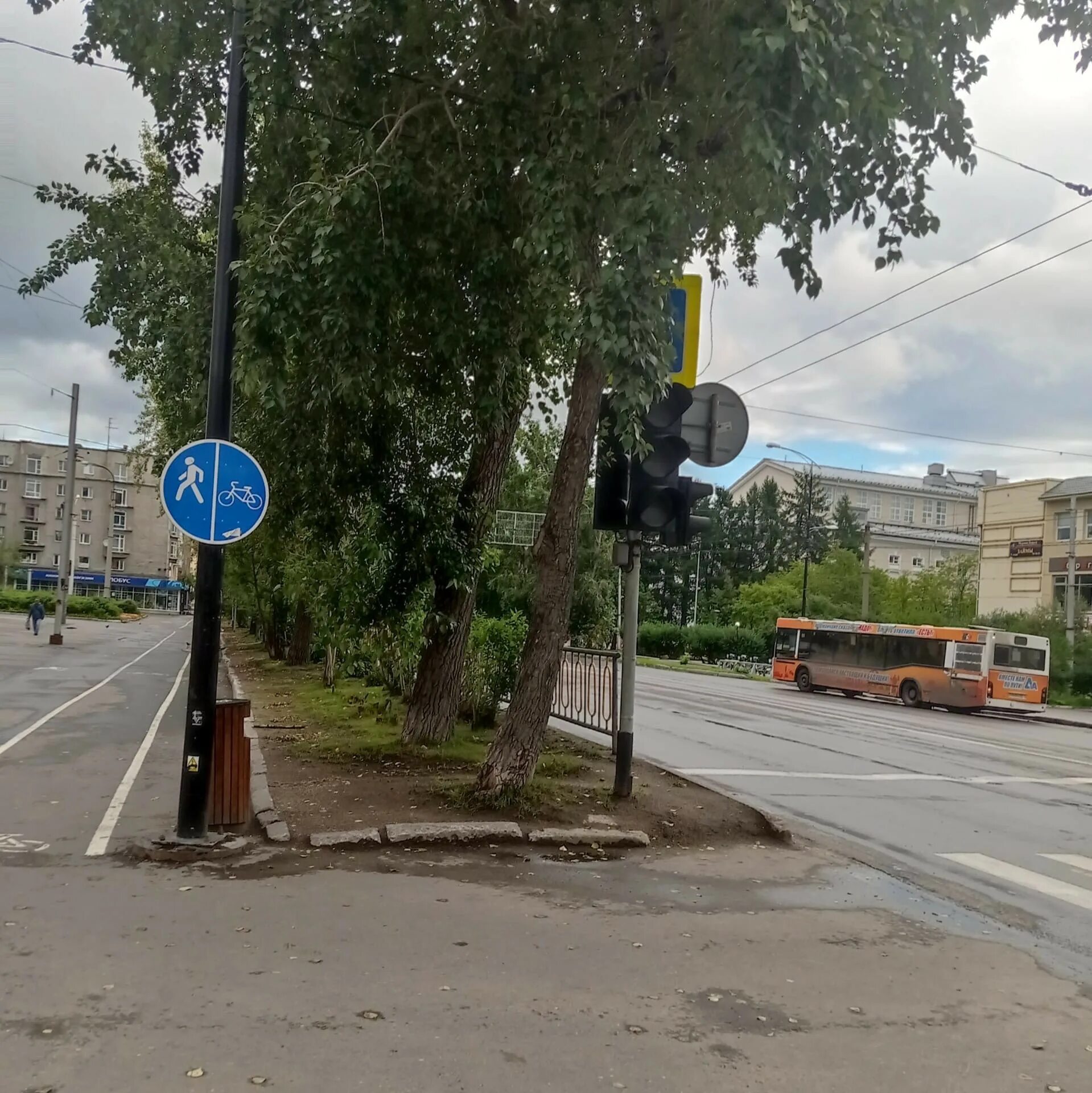 Странные светофоры. Светофор фото. Светофоры в мурманске. Установка светофоров. Говорящие светофоры.