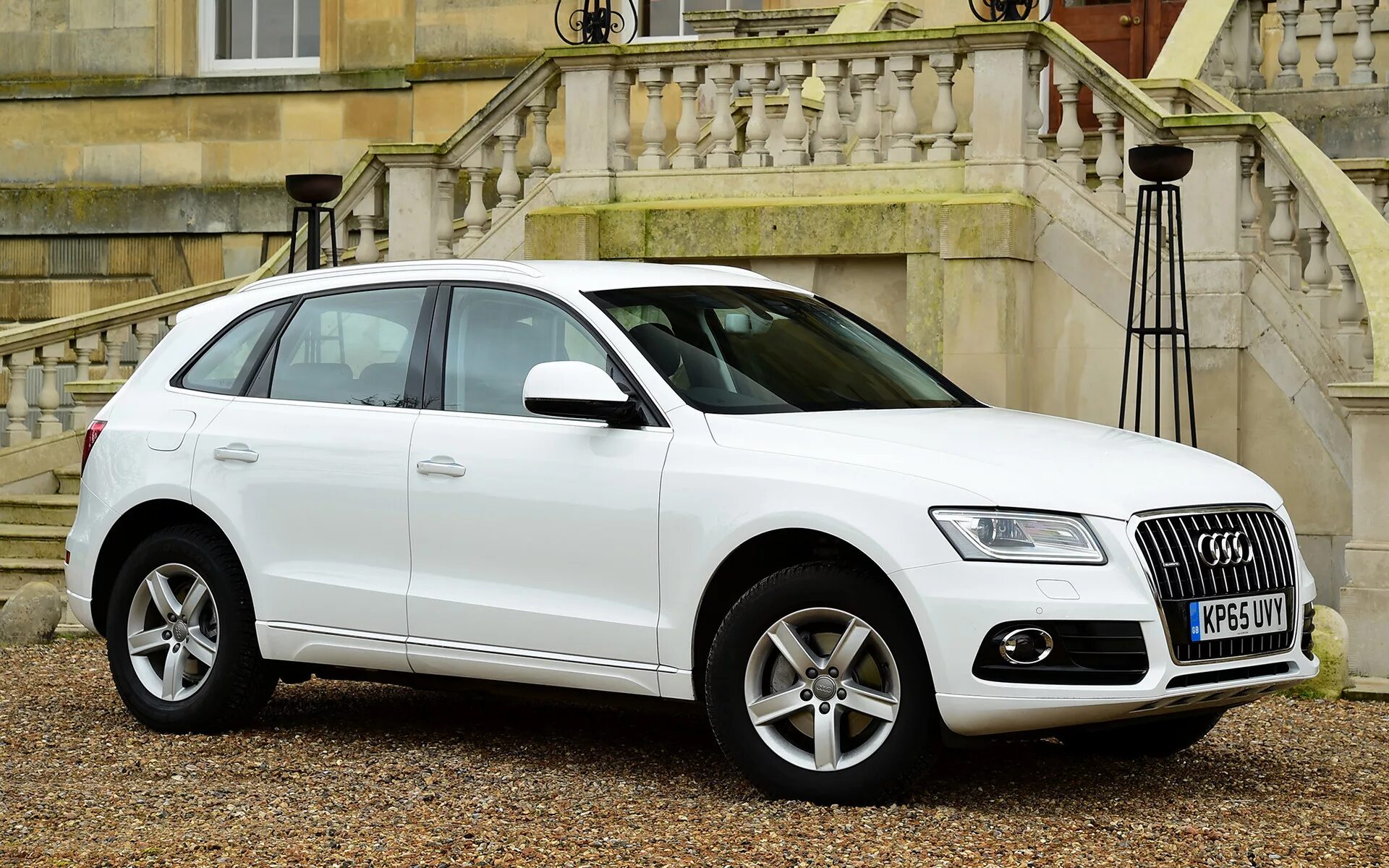 Ауди q5 2012 белая. Audi q5 2012. Ауди ку 5 2017. Audi q5 2011. Ауди q5 2012 белая.