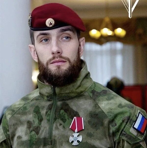Боец спецназа Росгвардии встретился с воспитанниками детского дома на Урале - Но