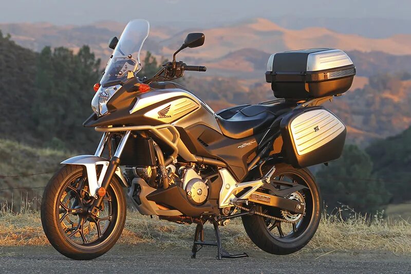 Хонда нс 700 х. Хонда nc700x. honda ns 700. мотоцикл honda nc700x. honda nc700x dct.