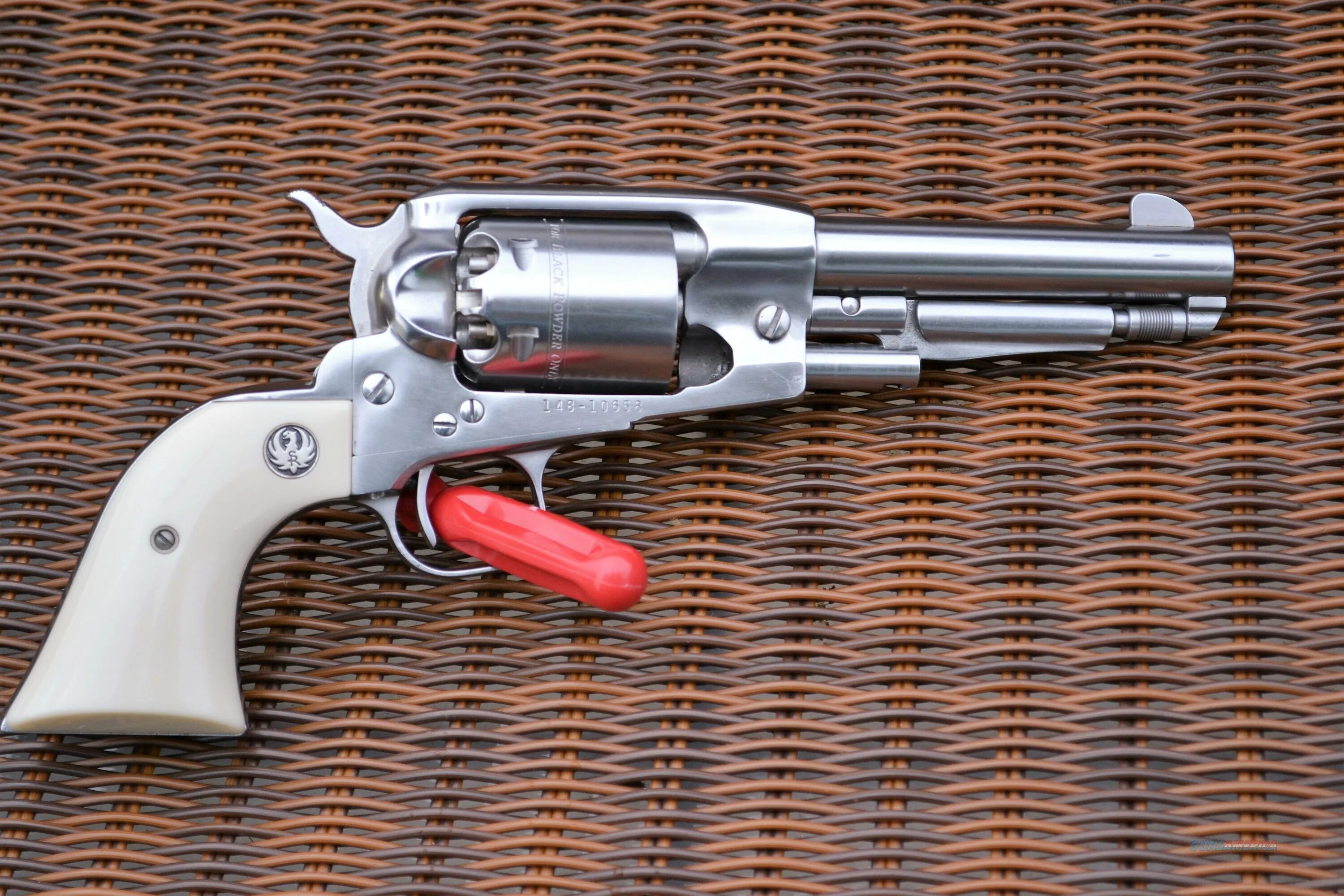 Old army. Ruger model 44. Ругер олд арми. Ругер револьвер олд арми. Ruger old army барабон.