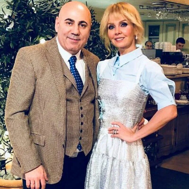 Свадьба валерии и пригожина. Иосиф пригожин свадьба. Даная пригожина. Пригожин браки. Пригожин браки.