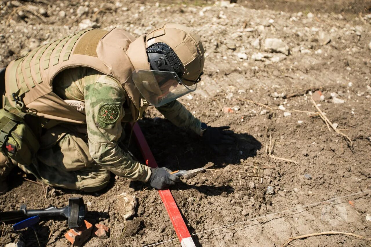 Центр саперов. Центр лидер мчс. Овр саперы 2. Центр саперов. Разминирование мчс.
