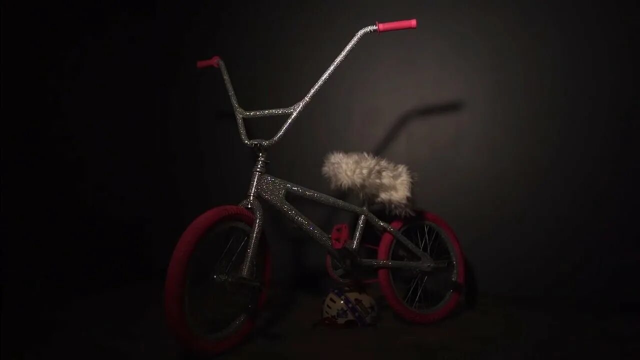 Самый первый бмх в мире. Bmx за 9000. Bmx за 9000 евро. Бмх за 9000 евро. Бмх за 4500.