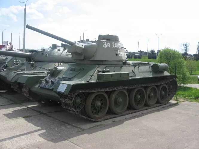 Т 34 76 С башней гайка. Т-34 С башней гайка. Продается танк. Т-34 образца 1942 года с башней гайкой.