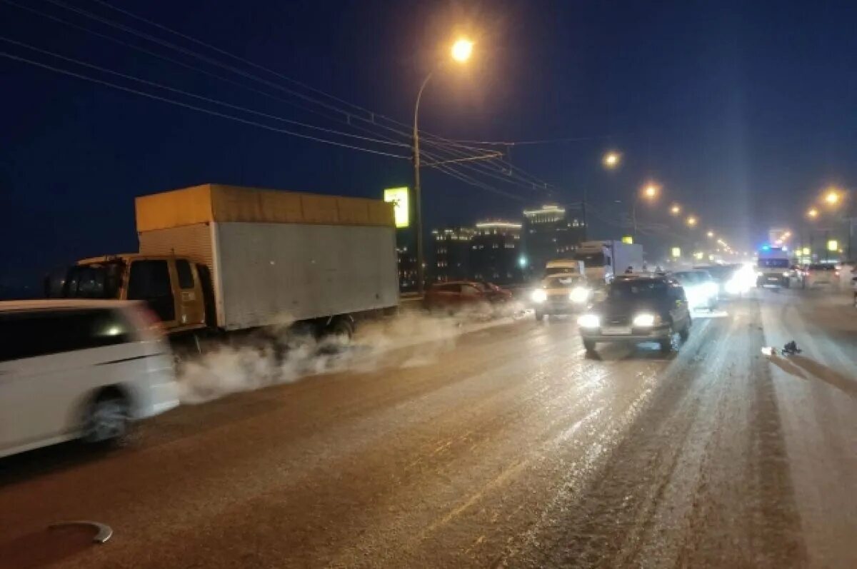 30 января новосибирск. Дтп на димитровском мосту в новосибирске.