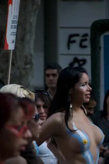 Argentine Flag Breasts (2995795124).jpg. 