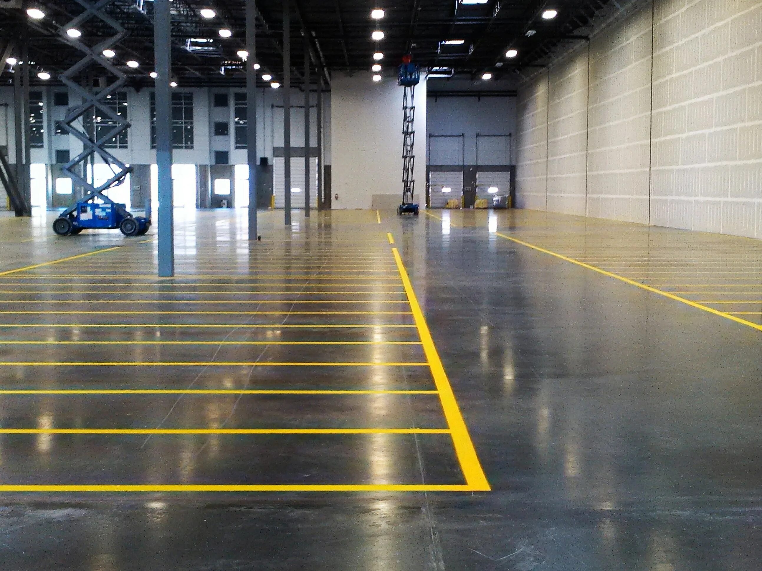 Floor video