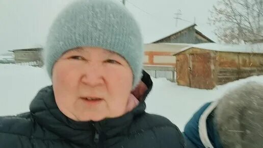 Лорик и ее дворик ютуб последнее. Лорик и ее дворик ютуб последнее