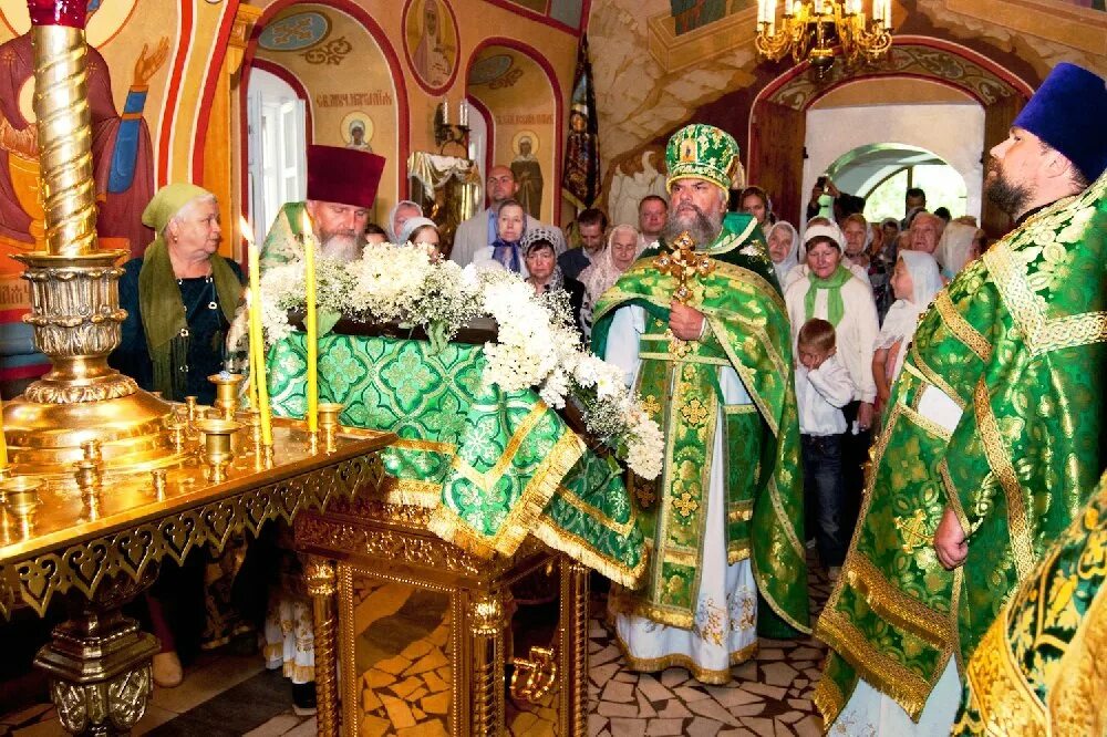 храм на краснобогатырской расписание. расписание церковных служб. храм спаса преображения в богородском. москва. собор владимирской иконы божией матери санкт-петербург расписание.