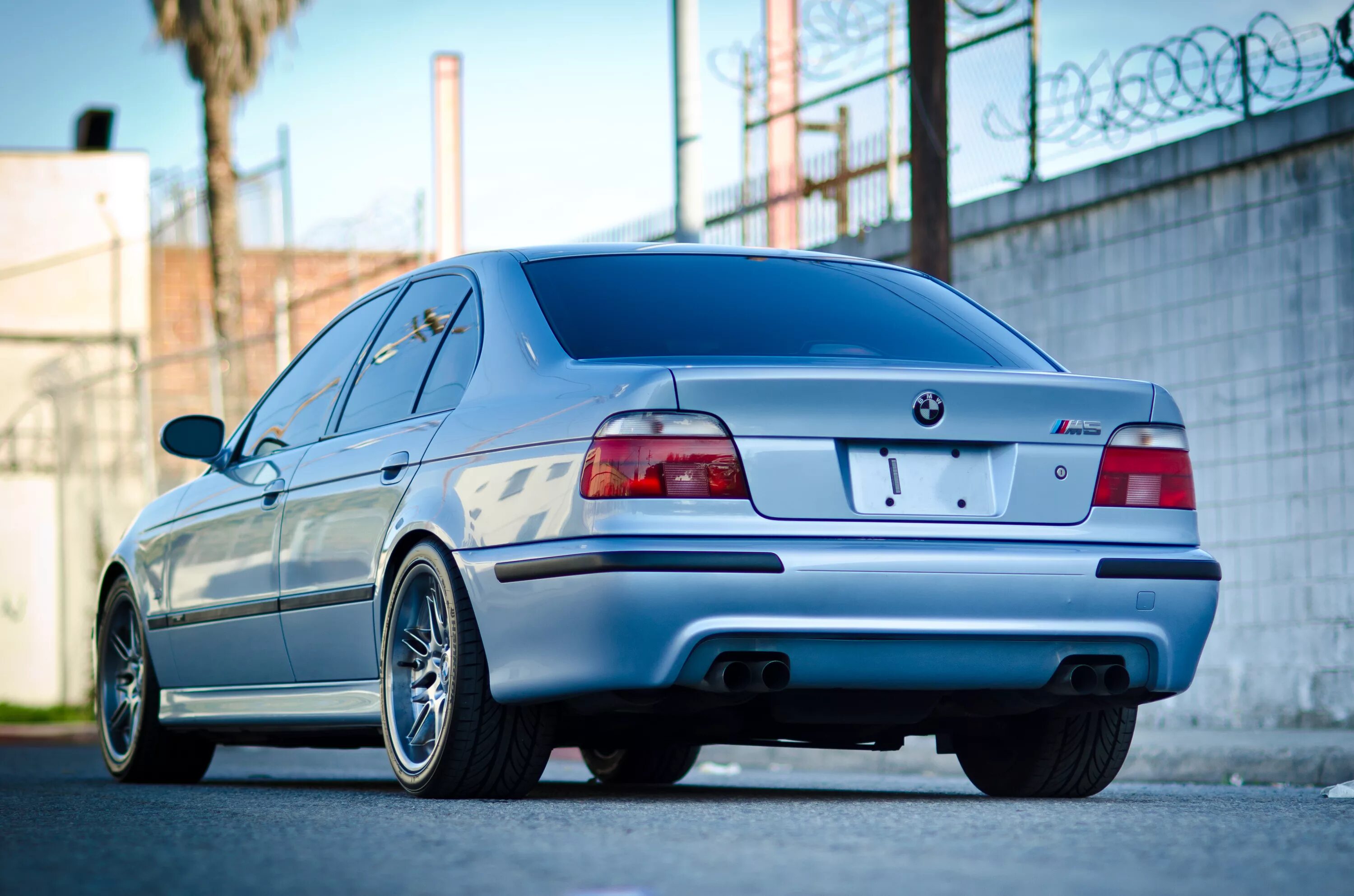 Е 5 г в 8 л. БМВ м5 е39. БМВ m5 e39. BMW 5 e39 m5. BMW m3 e39.