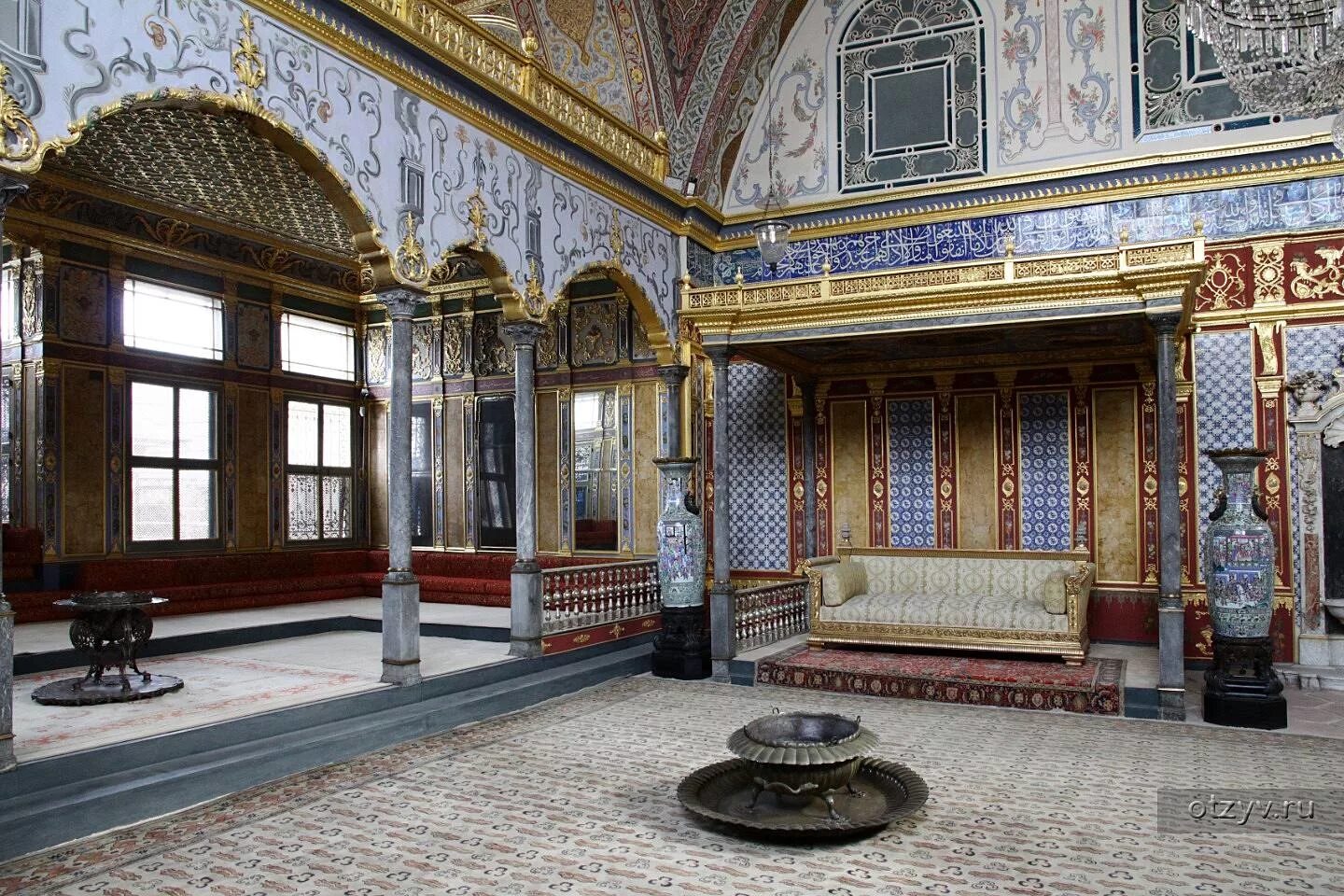 Где жили султаны. Дворец Султана Сулеймана. Замок Султана Сулеймана в Стамбуле. Дворец Топкапы гарем. Дворец в Топкапы Султана.