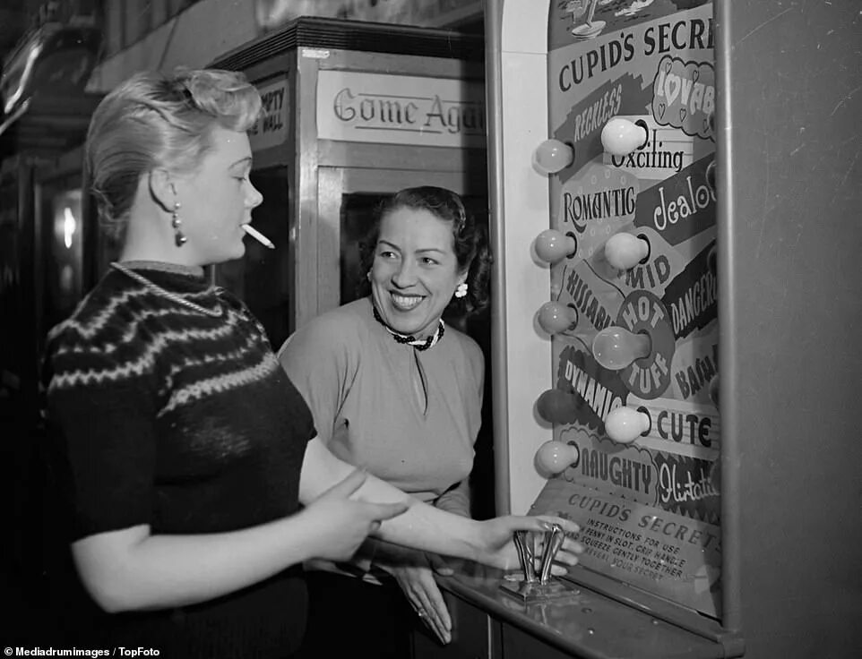 1950s Pinball. The Daily mail 1960.