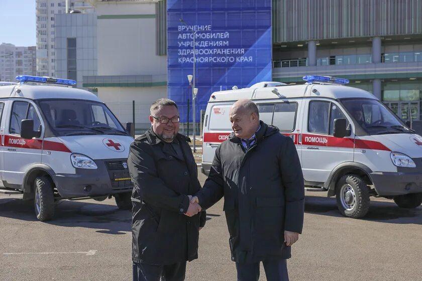 Вручение автомобиля. Вручение машин. Вручение машин. Вручение машин. Новые машины.