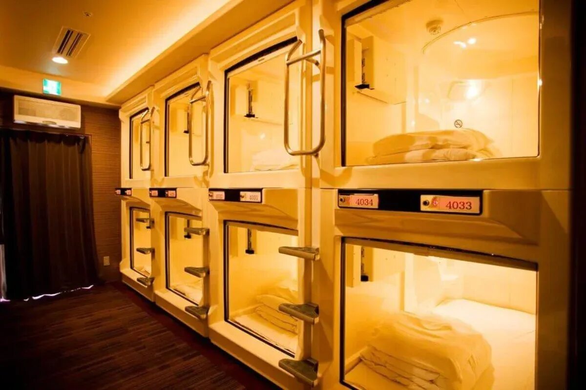 Капсульные отели в шанхае. Капсульные отели в японии. капсульный отель (capsule hotel), гаага. капсульный хостел япония.