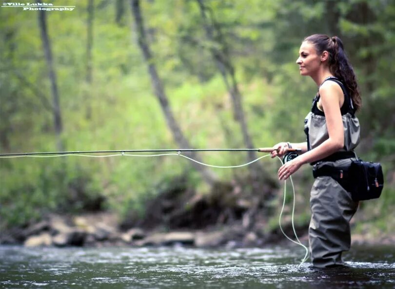 Like go fishing. Рыбалка нахлыст. Нахлыст и девушки. Нахлыст заброс. Ловля рыбы нахлыстом.