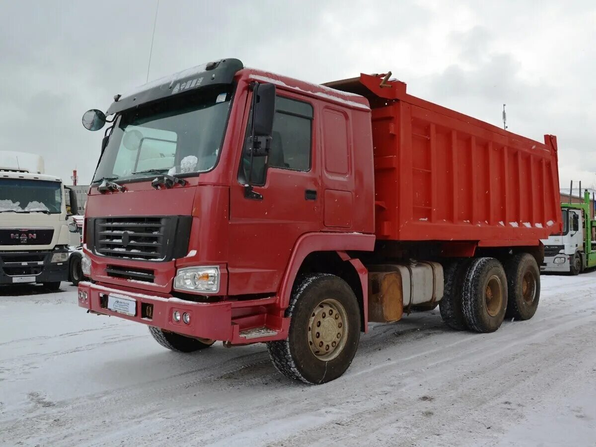 Грузовик howo. Самосвал HOWO zz3327. Самосвал HOWO zz325. HOWO Sinotruk самосвал. HOWO zz3327n3647w.