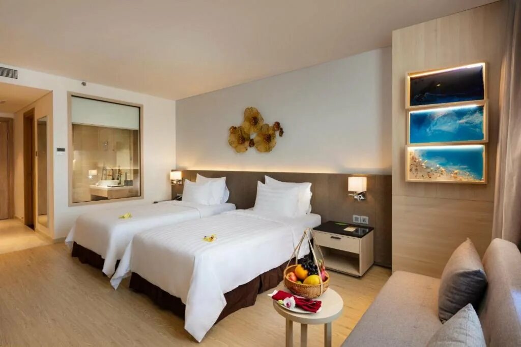 Navy hotel nha trang 4 нячанг. Miracle luxury hotel 4 нячанг. D qua hotel 5. Horizon hotel nha trang 5*. D qua hotel 5.