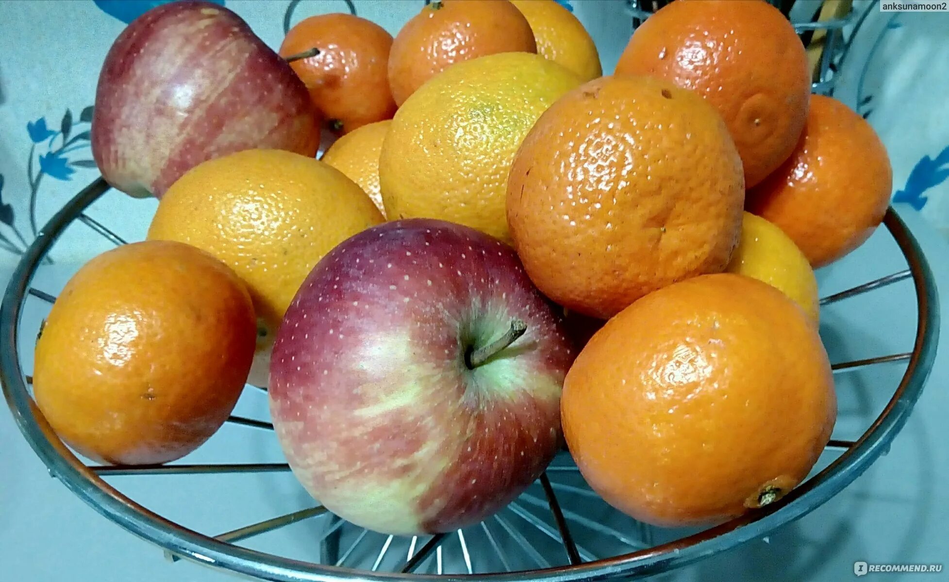 Гибрид плодовые. Фрукты гибриды. Гибрид яблока и апельсина. Мандарин Декопан. Лимон скрещенный с мандарином.