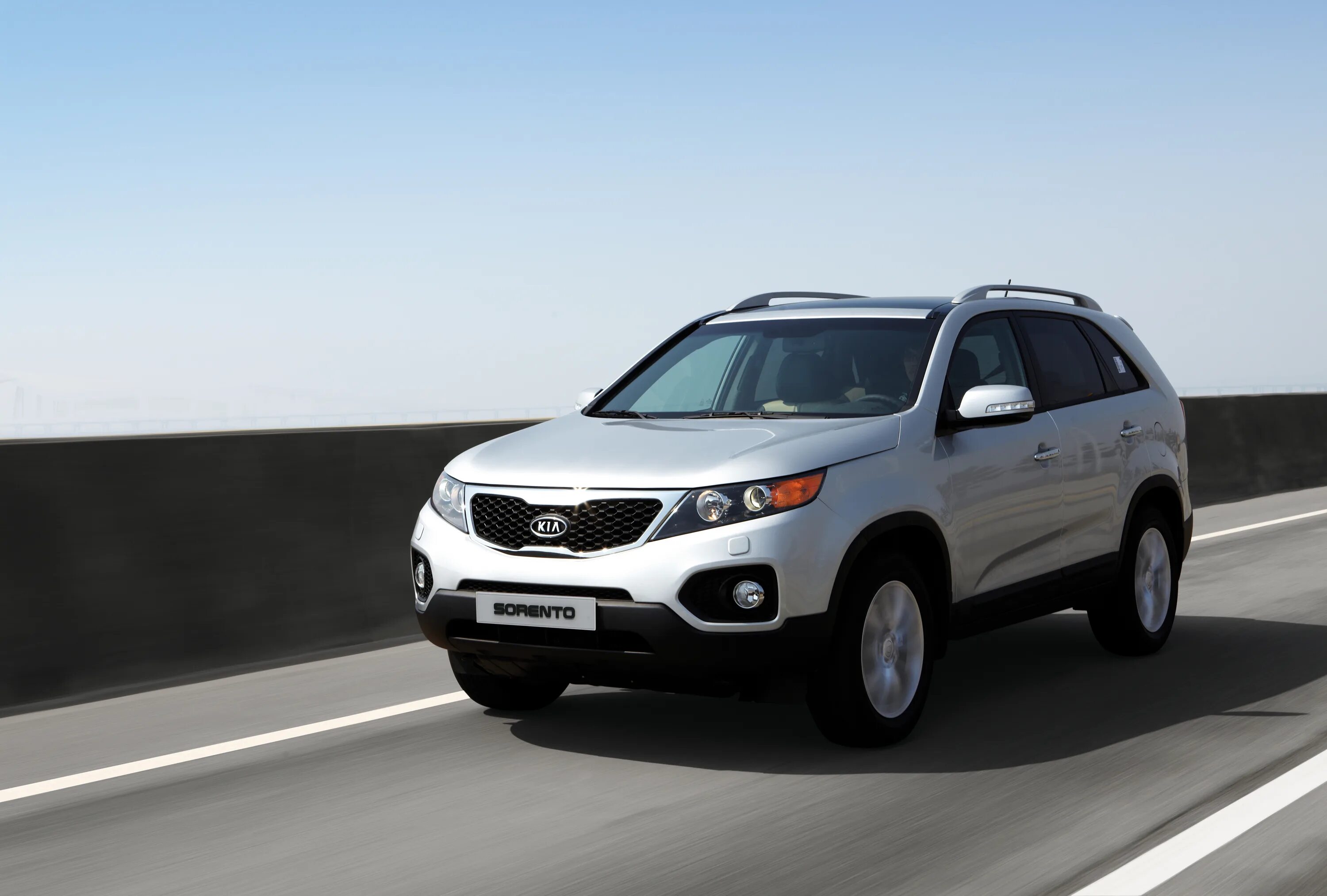 Соренто 2 поколения. Киа Соренто 2 поколения. Kia Sorento II 2009-2020. Киа Соренто 2009-2012.