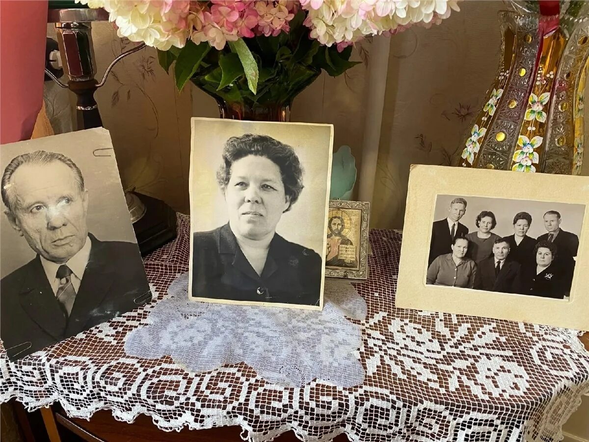 100 лет какого писателя отметят в красноярском. всемирный день писателя в библиотеке. писателя аркадия петровича гайдара. советский юбилей отмечают. писатели юбиляры 2022.